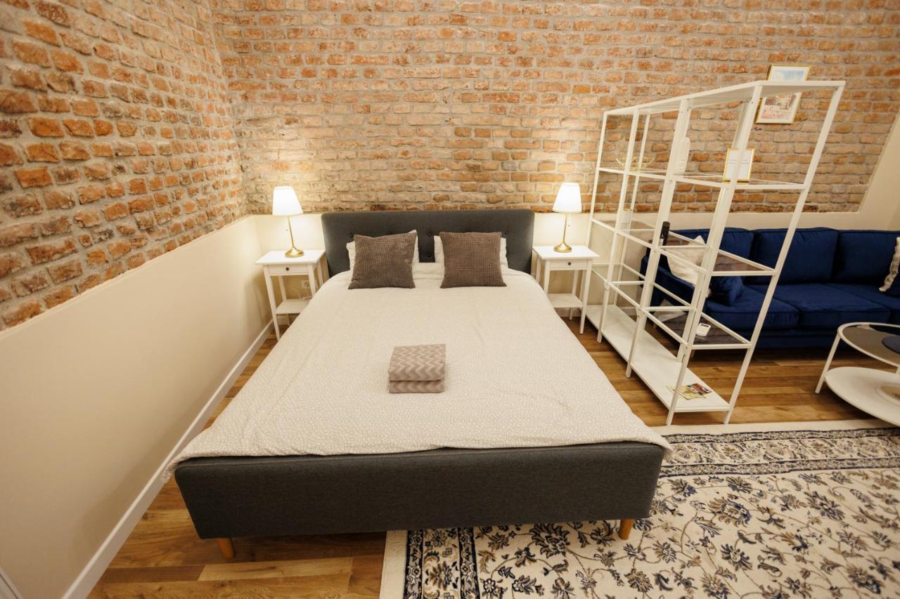 טימישוארה Jolie Flat In The Heart Of The City מראה חיצוני תמונה
